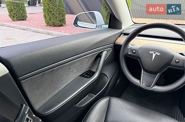 Седан Tesla Model 3 2019 в Одессе