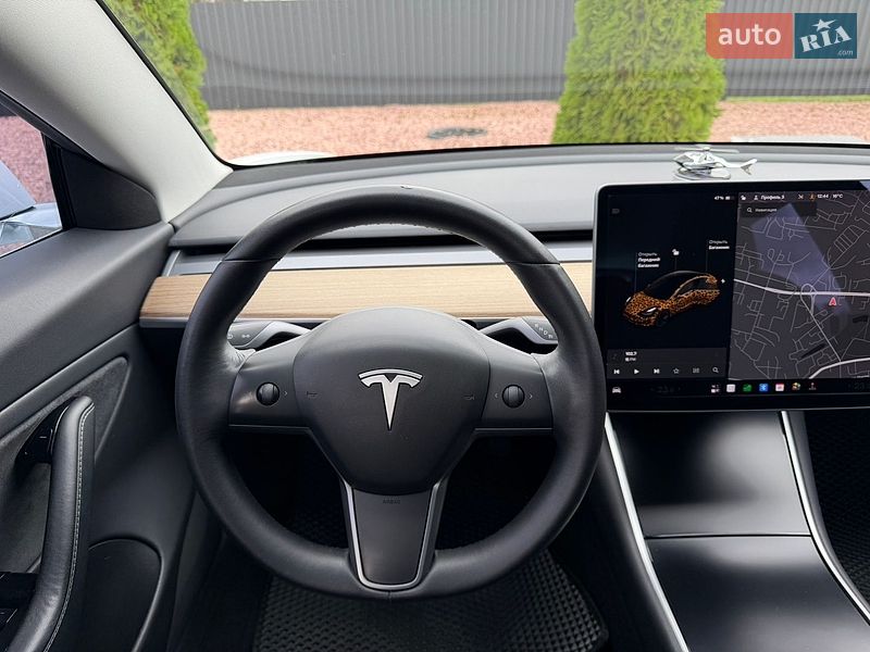 Седан Tesla Model 3 2019 в Одессе
