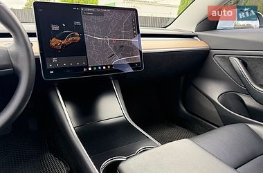 Седан Tesla Model 3 2019 в Одессе