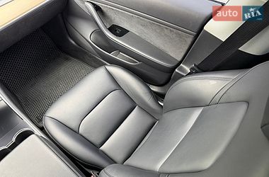 Седан Tesla Model 3 2019 в Одессе