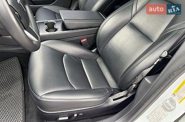Седан Tesla Model 3 2019 в Одессе