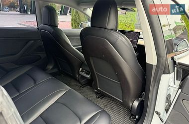 Седан Tesla Model 3 2019 в Одессе