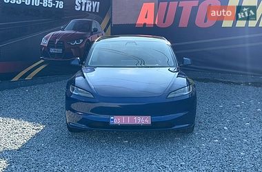 Седан Tesla Model 3 2025 в Стрые