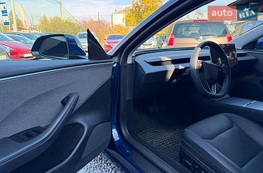 Седан Tesla Model 3 2025 в Стрые