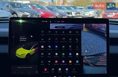 Седан Tesla Model 3 2025 в Стрые