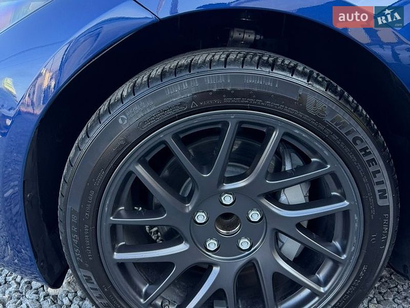 Седан Tesla Model 3 2025 в Стрые