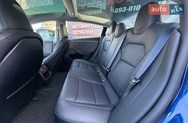 Седан Tesla Model 3 2025 в Стрые