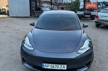 Седан Tesla Model 3 2018 в Запорожье