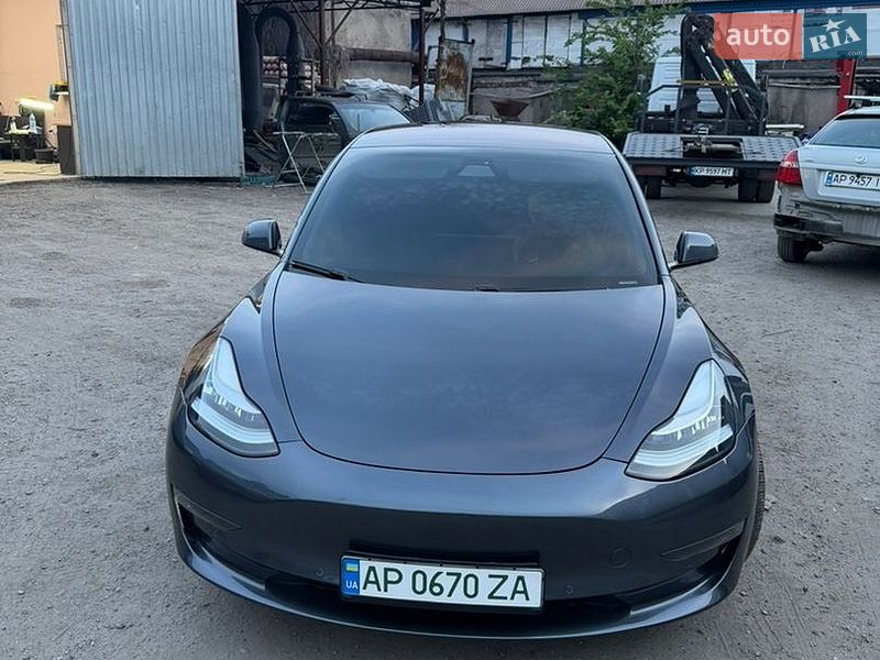 Седан Tesla Model 3 2018 в Запорожье