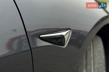 Седан Tesla Model 3 2019 в Тернополе