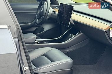 Седан Tesla Model 3 2019 в Тернополе