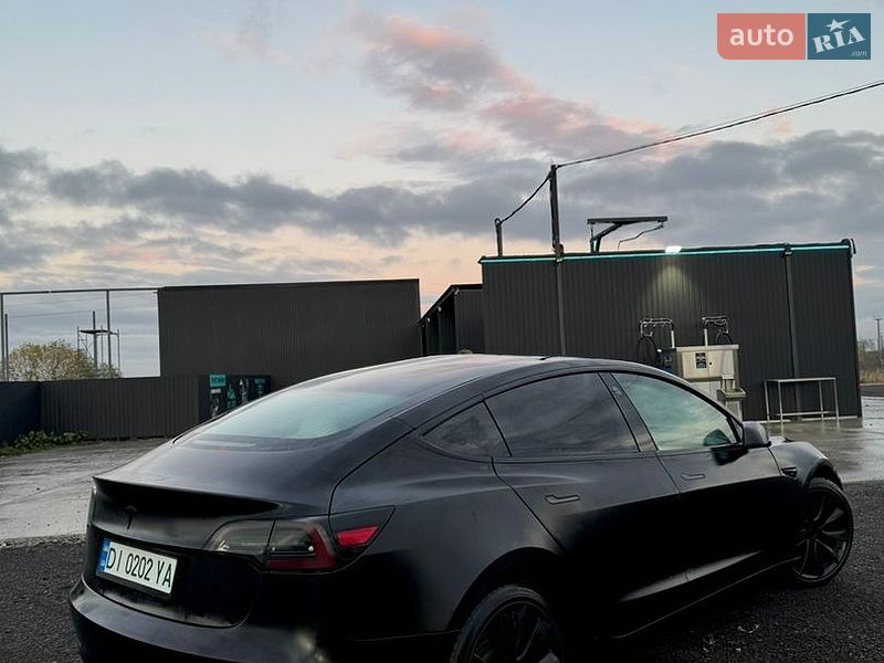 Седан Tesla Model 3 2020 в Ивано-Франковске