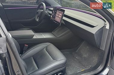 Седан Tesla Model 3 2025 в Днепре