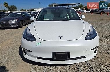 Седан Tesla Model 3 2019 в Львові фото Седан Tesla Model 3 2019 в Львові