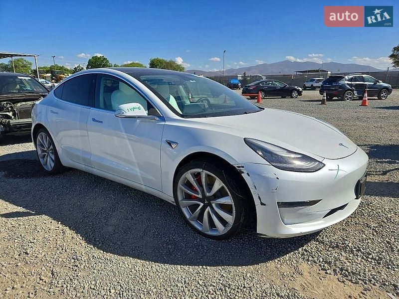 Седан Tesla Model 3 2019 в Львові фото 2 Седан Tesla Model 3 2019 в Львові