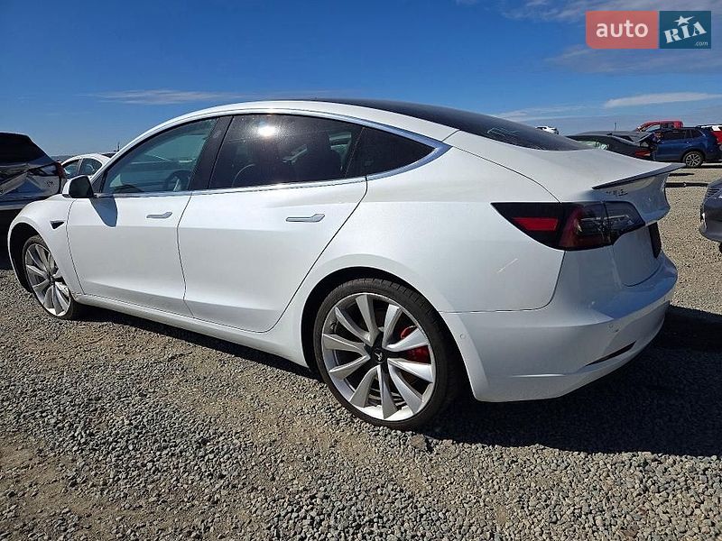 Седан Tesla Model 3 2019 в Львові фото 4 Седан Tesla Model 3 2019 в Львові