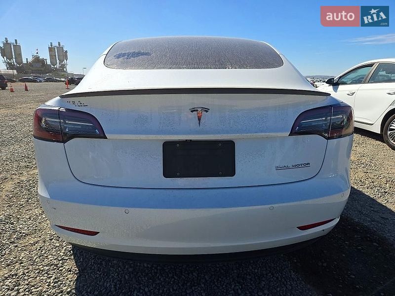 Седан Tesla Model 3 2019 в Львові фото 5 Седан Tesla Model 3 2019 в Львові
