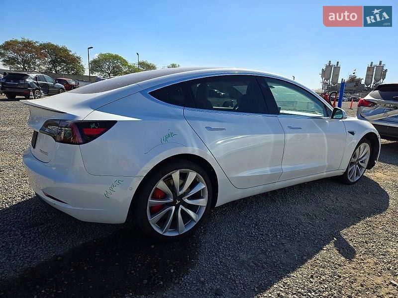 Седан Tesla Model 3 2019 в Львові фото 6 Седан Tesla Model 3 2019 в Львові