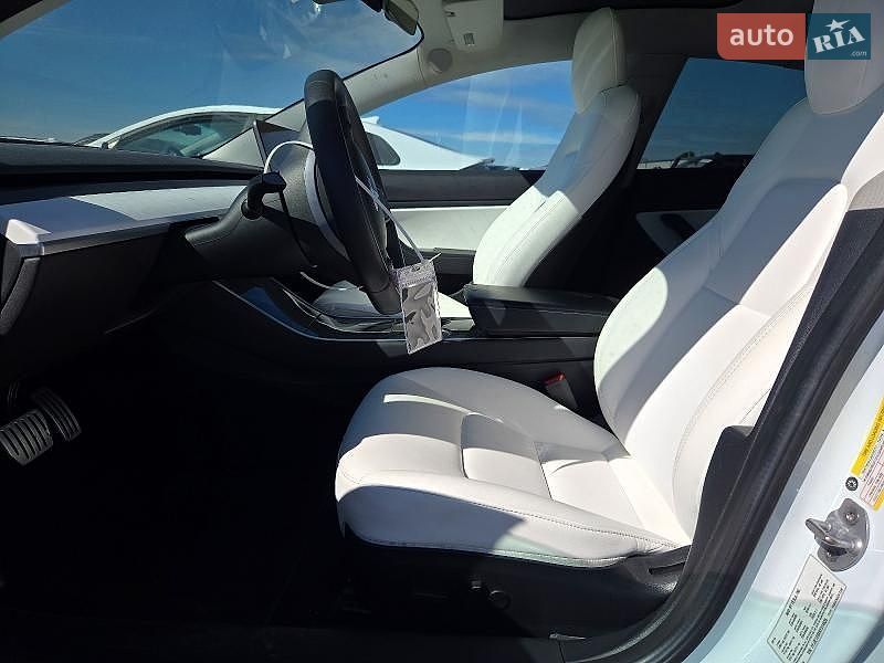 Седан Tesla Model 3 2019 в Львові фото 7 Седан Tesla Model 3 2019 в Львові