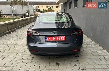 Седан Tesla Model 3 2022 в Ивано-Франковске