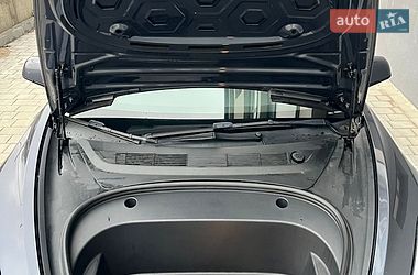 Седан Tesla Model 3 2022 в Ивано-Франковске