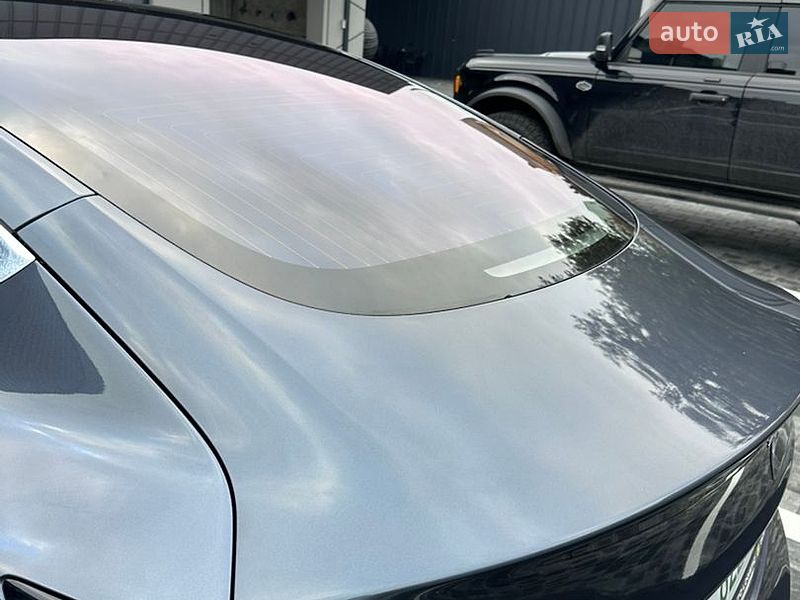 Седан Tesla Model 3 2018 в Рівному