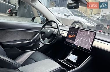 Седан Tesla Model 3 2018 в Рівному