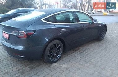 Седан Tesla Model 3 2019 в Тернополе
