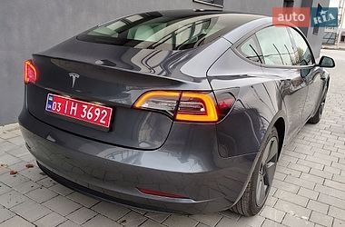 Седан Tesla Model 3 2022 в Ивано-Франковске