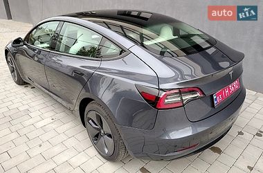 Седан Tesla Model 3 2022 в Ивано-Франковске