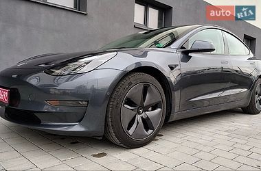 Седан Tesla Model 3 2022 в Ивано-Франковске