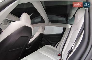 Седан Tesla Model 3 2022 в Ивано-Франковске