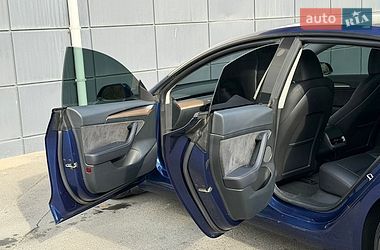 Седан Tesla Model 3 2023 в Одессе