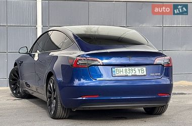 Седан Tesla Model 3 2023 в Одессе