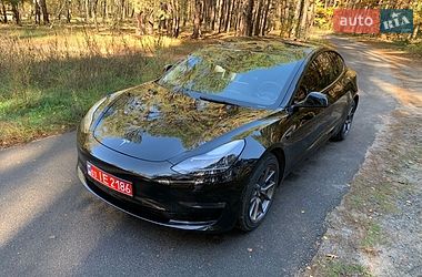 Седан Tesla Model 3 2022 в Киеве фото 6 Седан Tesla Model 3 2022 в Киеве