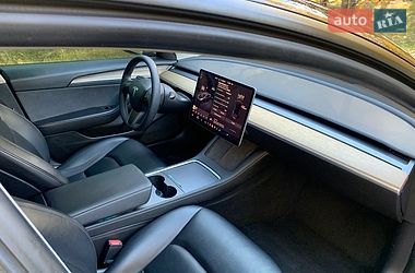 Седан Tesla Model 3 2022 в Киеве фото 15 Седан Tesla Model 3 2022 в Киеве