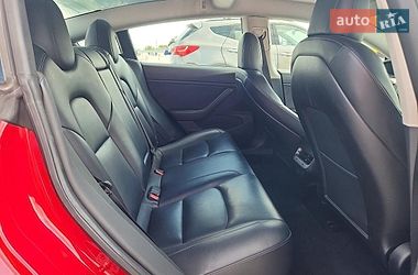 Седан Tesla Model 3 2019 в Львове