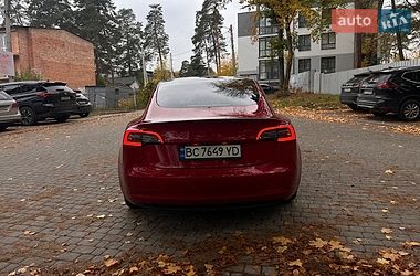 Седан Tesla Model 3 2021 в Львове