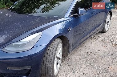 Седан Tesla Model 3 2021 в Кривом Роге