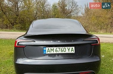 Седан Tesla Model 3 2025 в Бердичеві