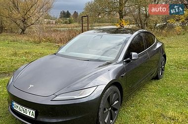 Седан Tesla Model 3 2025 в Бердичеві