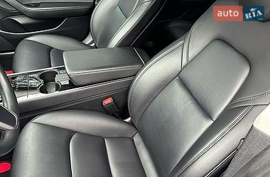 Седан Tesla Model 3 2018 в Львові