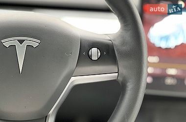 Седан Tesla Model 3 2022 в Львові