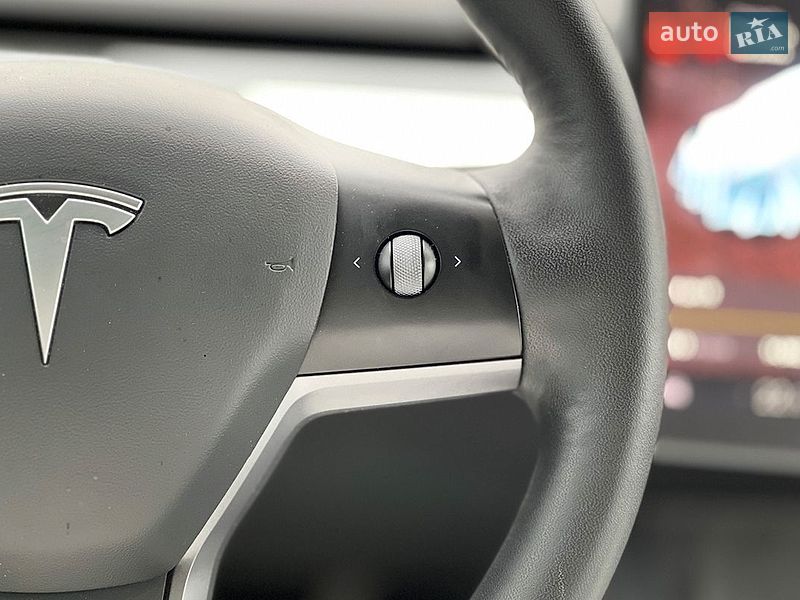 Седан Tesla Model 3 2022 в Львові