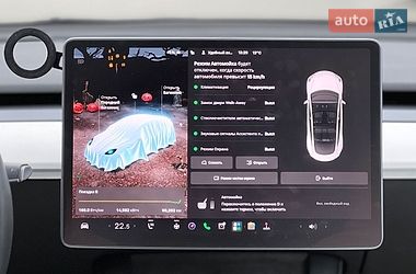 Седан Tesla Model 3 2022 в Львові