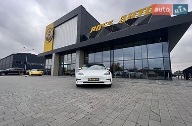 Седан Tesla Model 3 2022 в Львове фото 25 Седан Tesla Model 3 2022 в Львове