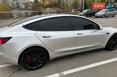 Седан Tesla Model 3 2022 в Ивано-Франковске