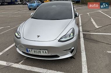 Седан Tesla Model 3 2022 в Ивано-Франковске