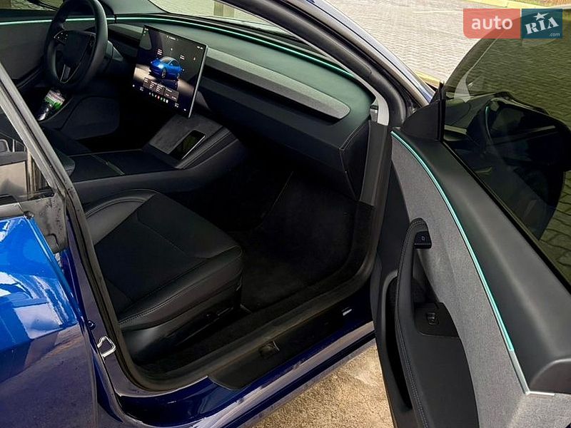 Седан Tesla Model 3 2024 в Одесі фото 20 Седан Tesla Model 3 2024 в Одесі