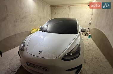 Седан Tesla Model 3 2020 в Вінниці